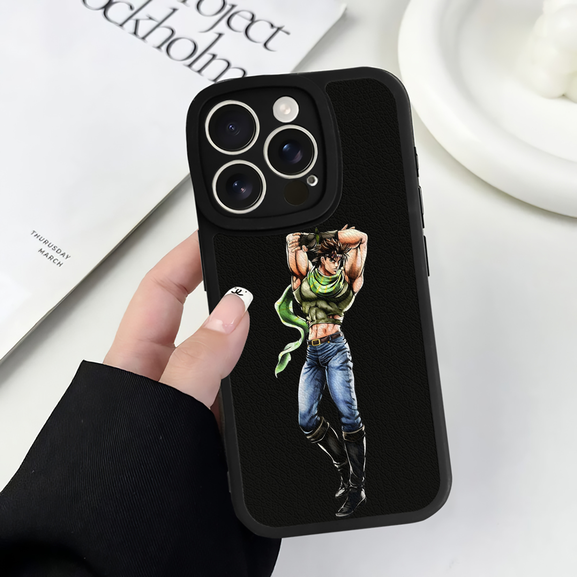 （画像用） ジョジョの奇妙な冒険 ジョセフ?ジョースター JoJo's Bizarre Adventure Joseph Joestar 【iPhone 16シリーズ対応】シリコンスマホケース（レザー調） 材質：シリコン